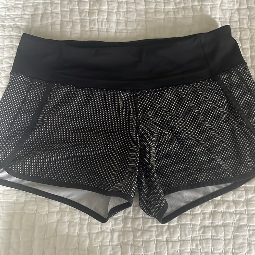 Lululemon Running Shorts 4 in inseam. Size 6